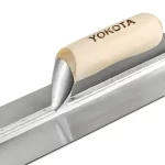 Yokota 40cm Carbon Steel Wooden Handle Flat Head Trowel | Hengtian